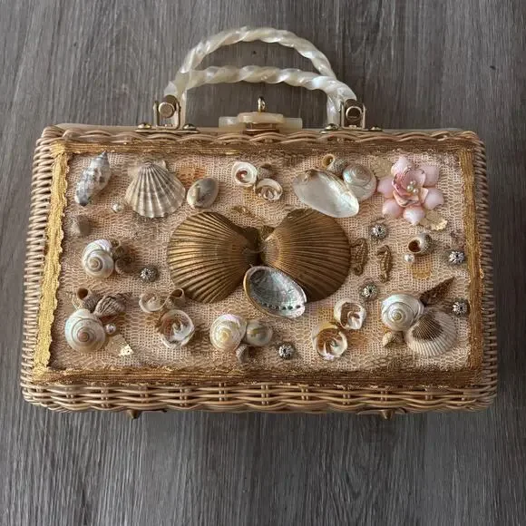 Vtg 60s Princess Charming Wicker Seashell Purse Novelty Kitsch Mermaid Nautical